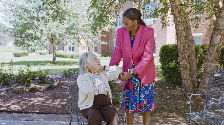 Understanding the Difference Between Assisted Living and Independent Living