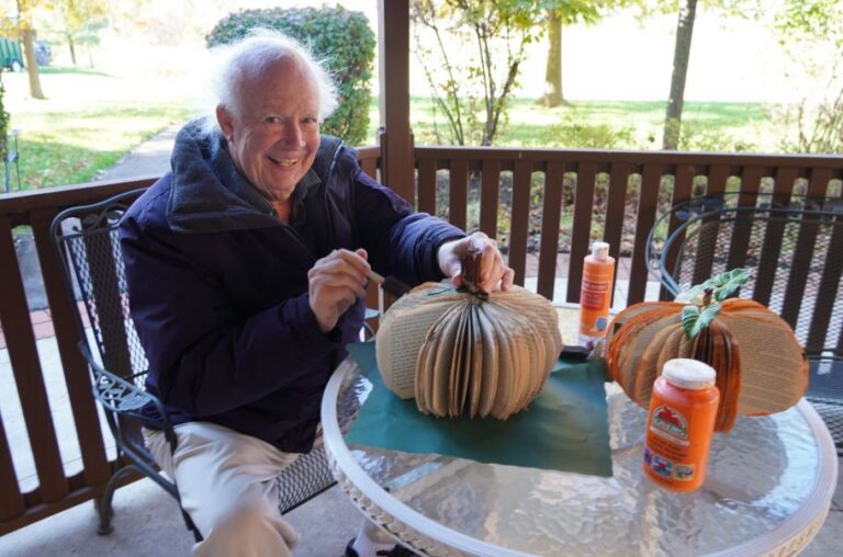 Fall Arts & Crafts for Seniors