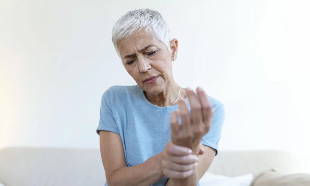 Herbs to Fight Arthritis in Older Adults