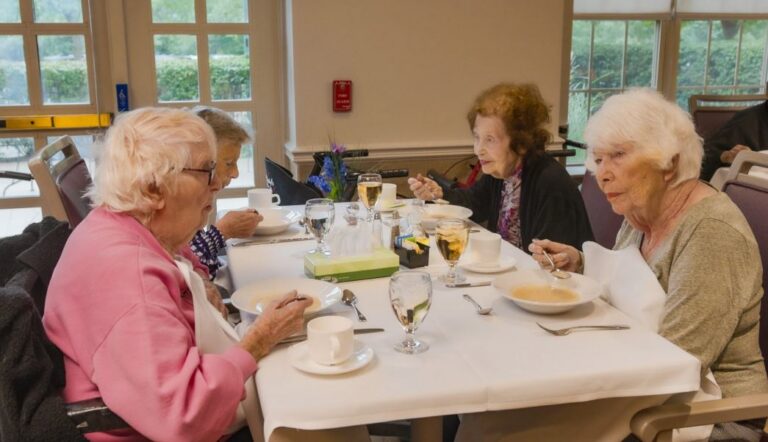 Seniors Who Dine Together, Stay Together