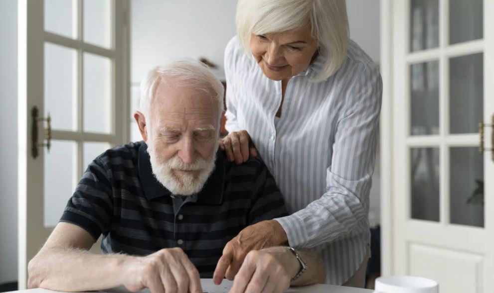 Understanding Causes, Signs and Ways to Avoid Memory Loss